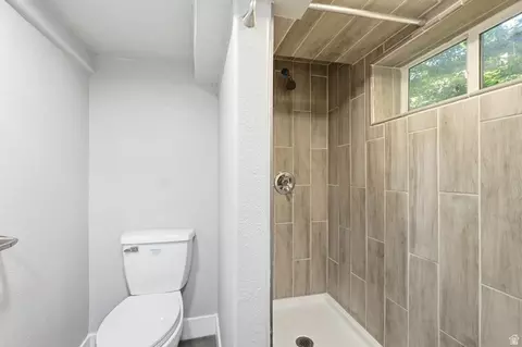 Bath - 582 4th St, Ogden, UT 84404 photo 4 of 4