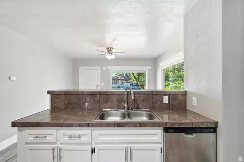 Kitchen - 582 4th St, Ogden, UT 84404 photo 2 of 3