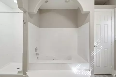 Bath - 582 4th St, Ogden, UT 84404 photo 3 of 4