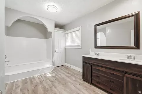 Bath - 582 4th St, Ogden, UT 84404 photo 1 of 4