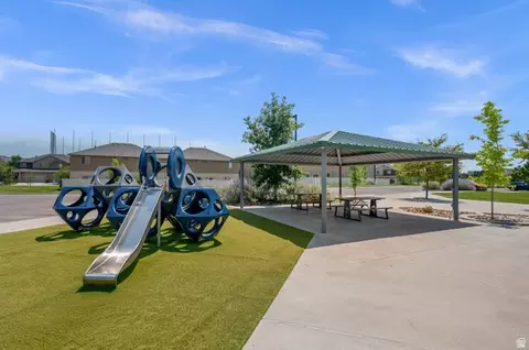 Other - 858 W Wickham Dr S, Murray, UT 84123 photo 8 of 9