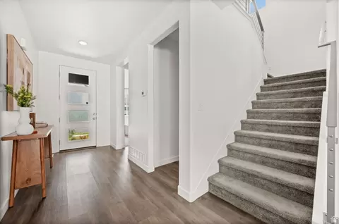 Entry Way - 858 W Wickham Dr S, Murray, UT 84123 photo 1 of 2