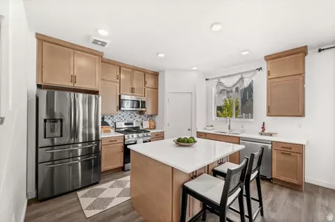 Kitchen - 858 W Wickham Dr S, Murray, UT 84123 photo 1 of 2