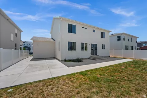 Exterior - 858 W Wickham Dr S, Murray, UT 84123 photo 3 of 4