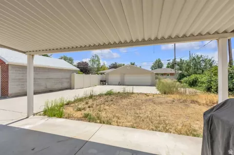 Exterior - 938 Elgin Ave S, Millcreek, UT 84106 photo 4 of 5