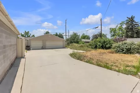 Exterior - 938 Elgin Ave S, Millcreek, UT 84106 photo 5 of 5