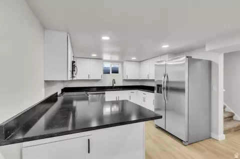 Kitchen - 938 Elgin Ave S, Millcreek, UT 84106 photo 3 of 4