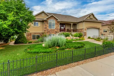 Exterior - 348 S Hound St, Morgan, UT 84050 photo 2 of 6