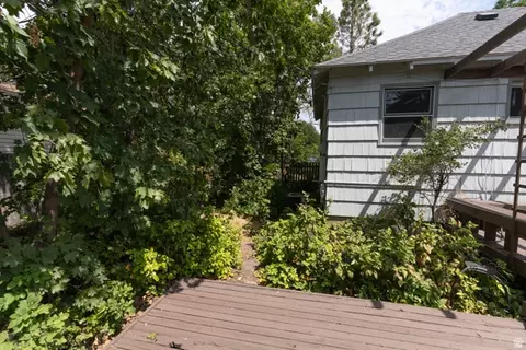 Exterior - 416 E 500 S, River Heights, UT 84321 photo 9 of 10