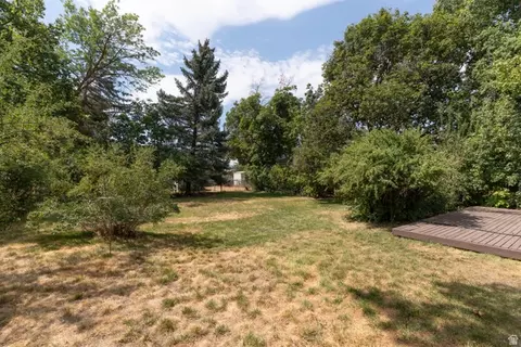 Exterior - 416 E 500 S, River Heights, UT 84321 photo 8 of 10