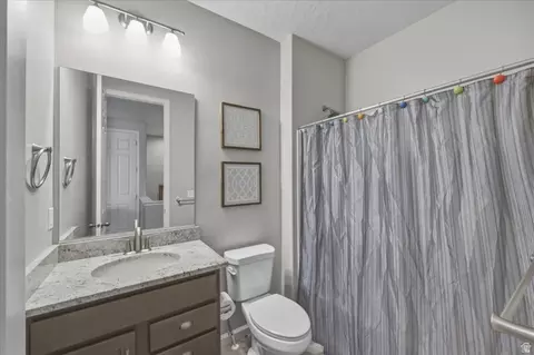 Bath - 1751 N 1280 E, Payson, UT 84651 photo 2 of 2