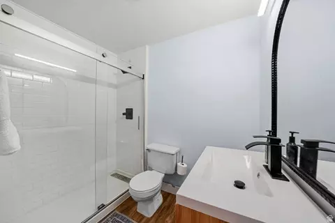 Bath - 4001 E Dodge St, Eagle Mountain, UT 84005 photo 3 of 3