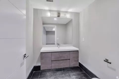 Bath - 7045 S 300 E, Midvale, UT 84047 photo 7 of 7
