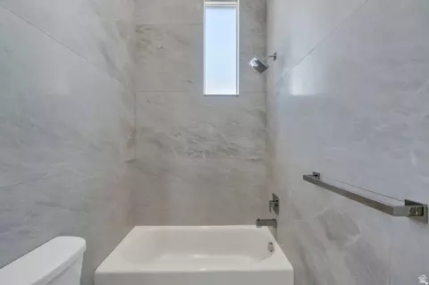 Bath - 7045 S 300 E, Midvale, UT 84047 photo 6 of 7