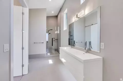 Bath - 7045 S 300 E, Midvale, UT 84047 photo 1 of 7