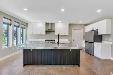 Kitchen - 7045 S 300 E, Midvale, UT 84047 photo 2 of 5