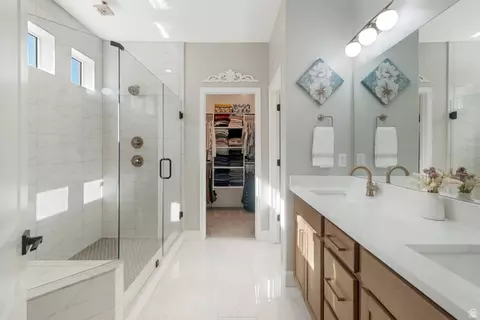 Bath - 142 E 1820 S, Orem, UT 84058 photo 2 of 4