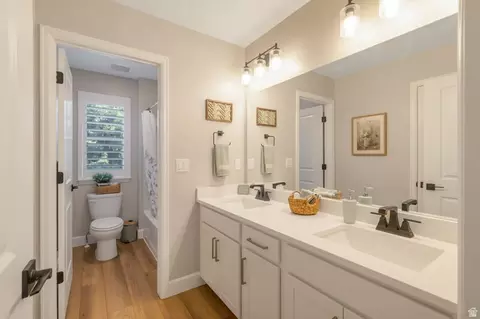 Bath - 142 E 1820 S, Orem, UT 84058 photo 4 of 4