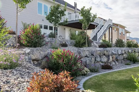 Exterior - 131 N 1000 E #3, Hyde Park, UT 84318 photo 8 of 15