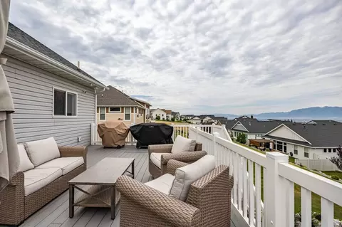 Exterior - 131 N 1000 E #3, Hyde Park, UT 84318 photo 12 of 15