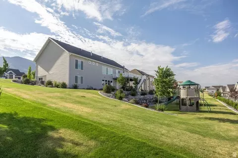 Exterior - 131 N 1000 E #3, Hyde Park, UT 84318 photo 6 of 15