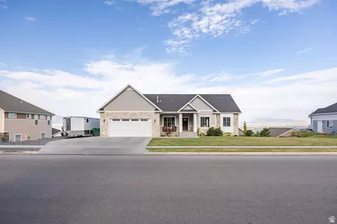 Exterior - 131 N 1000 E #3, Hyde Park, UT 84318 photo 13 of 15
