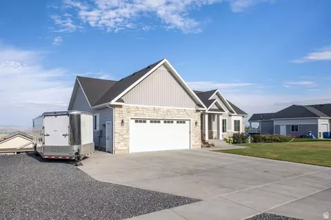 Exterior - 131 N 1000 E #3, Hyde Park, UT 84318 photo 14 of 15