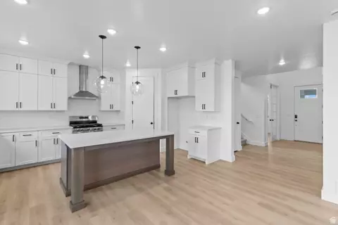 Entry Way - 1836 W Rivergate Dr, Logan, UT 84321 photo 2 of 4