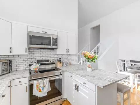 Kitchen - 652 W 1100 N, Orem, UT 84057 photo 2 of 3