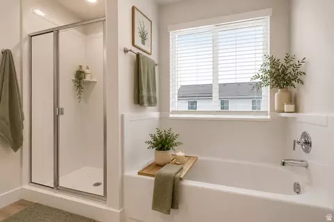 Bath - 4572 E Flower Pt, Eagle Mountain, UT 84005 photo 7 of 8