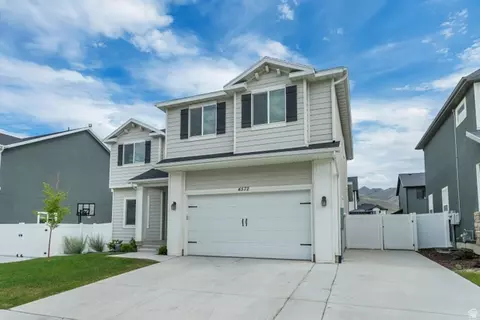 Exterior - 4572 E Flower Pt, Eagle Mountain, UT 84005 photo 3 of 5