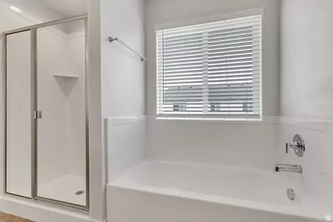 Bath - 4572 E Flower Pt, Eagle Mountain, UT 84005 photo 5 of 8