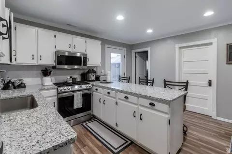 Kitchen - 710 E 300 S, Payson, UT 84651 photo 4 of 4