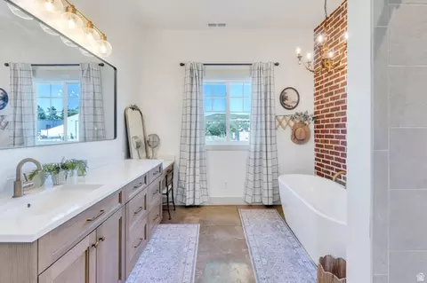 Bath - 23680 N 10410 E, Fairview, UT 84629 photo 1 of 2