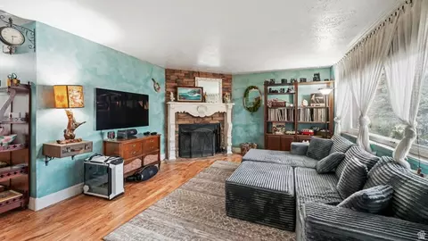 Living - 10865 S 1000 E, Sandy, UT 84094 photo 1 of 1