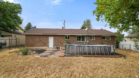 Exterior - 10865 S 1000 E, Sandy, UT 84094 photo 4 of 5