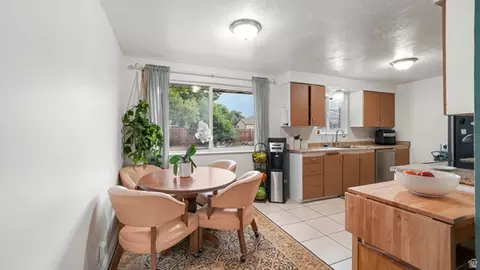 Dining - 10865 S 1000 E, Sandy, UT 84094 photo 1 of 1