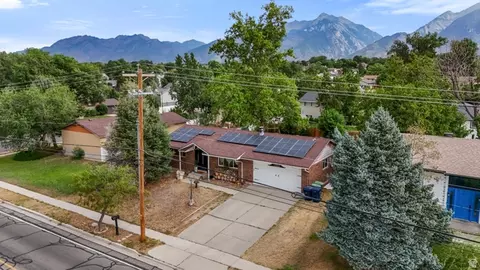 View/Area - 10865 S 1000 E, Sandy, UT 84094 photo 3 of 7