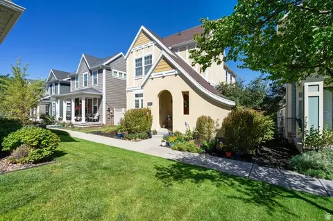 10623 S Ozarks Dr, South Jordan, UT 84009