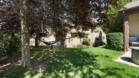 Exterior - 1454 E Tuscan Oak Way, Sandy, UT 84092 photo 3 of 4