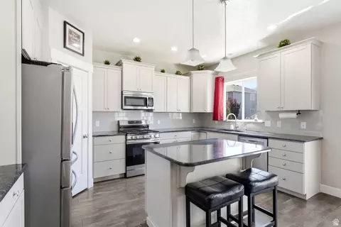Kitchen - 344 E 700 N, Springville, UT 84663 photo 1 of 4