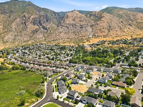 View/Area - 344 E 700 N, Springville, UT 84663 photo 5 of 6