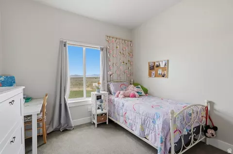 Bedroom - 3237 S 5100 W, Hooper, UT 84315 photo 1 of 2