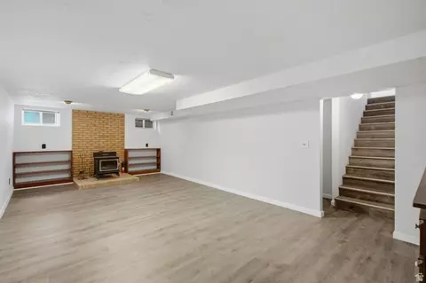 Living - 188 E 9140 S, Sandy, UT 84070 photo 6 of 7