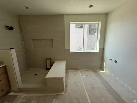 Bath - 1615 N 320 E #1, Orem, UT 84057 photo 3 of 4