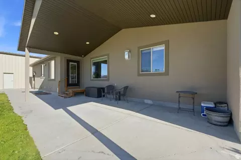 Exterior - 533 W Moonlight Dr, Erda, UT 84074 photo 8 of 15