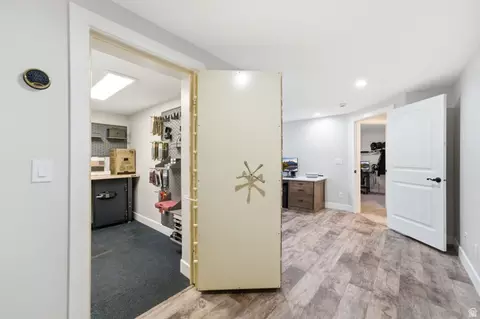 Entry Way - 533 W Moonlight Dr, Erda, UT 84074 photo 6 of 6