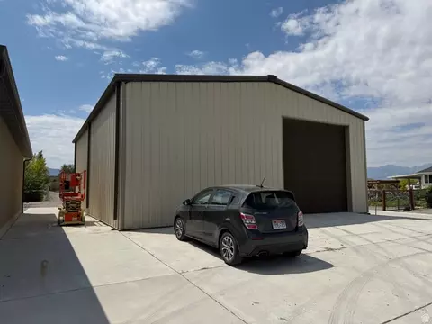 533 W Moonlight Dr, Erda, UT 84074 photo 3