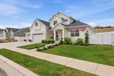 Exterior - 3429 E Wheat Field Ln, Eagle Mountain, UT 84005 photo 2 of 6