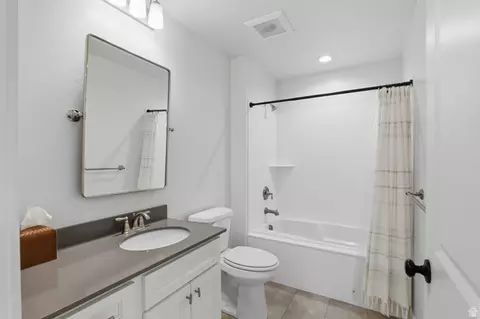 Bath - 3429 E Wheat Field Ln, Eagle Mountain, UT 84005 photo 2 of 2